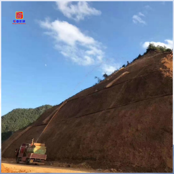 恒睿礦山連續(xù)作業(yè)團粒噴播機：助力礦山修復的重要設備